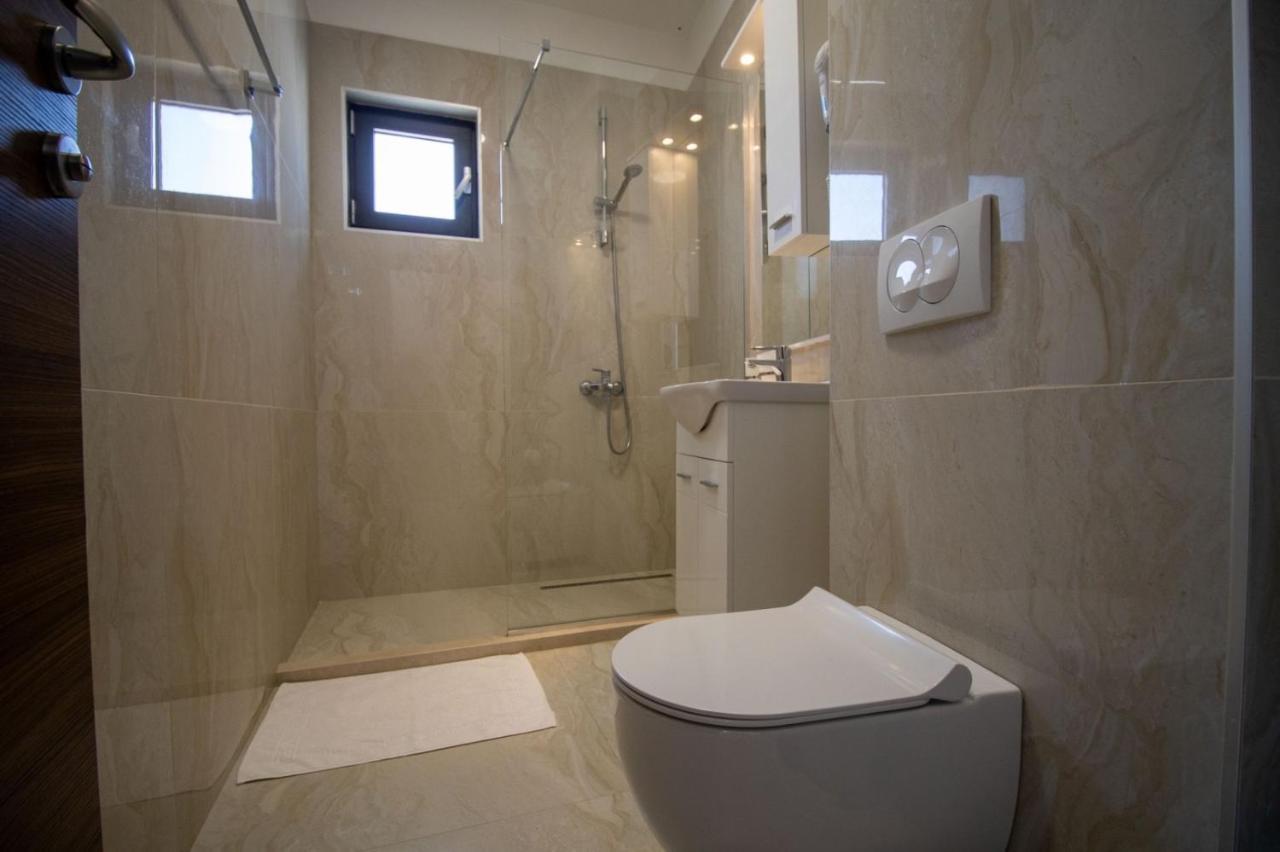 Hotel Svarog Bečići Екстериор снимка