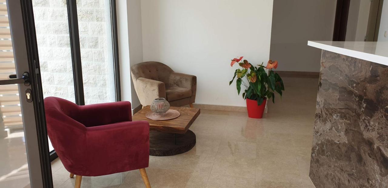 Hotel Svarog Bečići Екстериор снимка