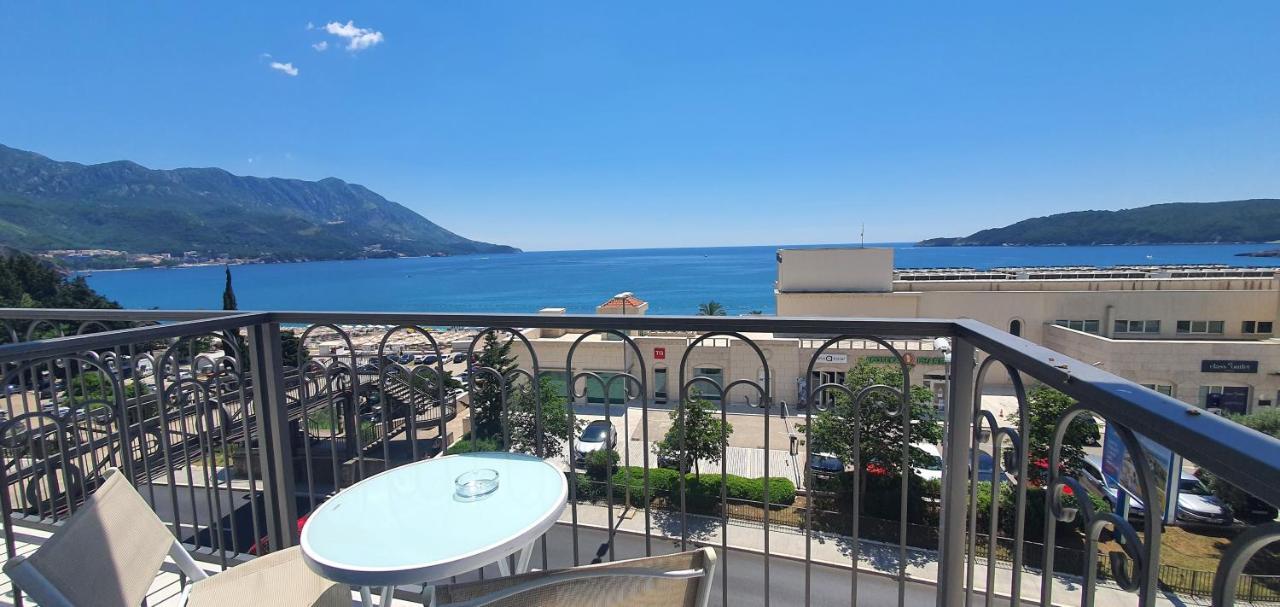 Hotel Svarog Bečići Екстериор снимка
